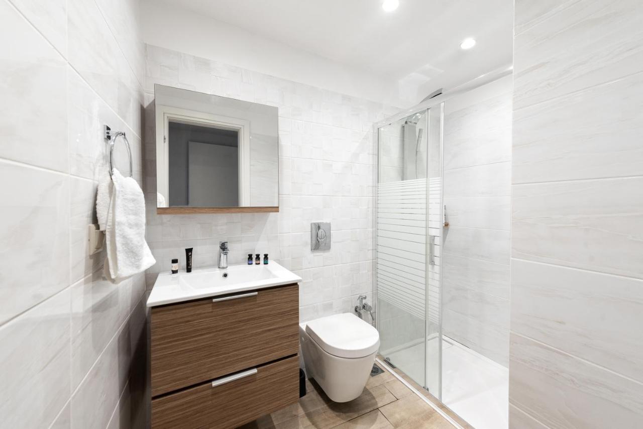 Ritas Modern In-City House Rhodes City Buitenkant foto