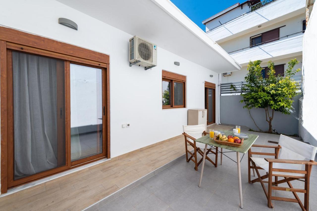 Ritas Modern In-City House Rhodes City Buitenkant foto